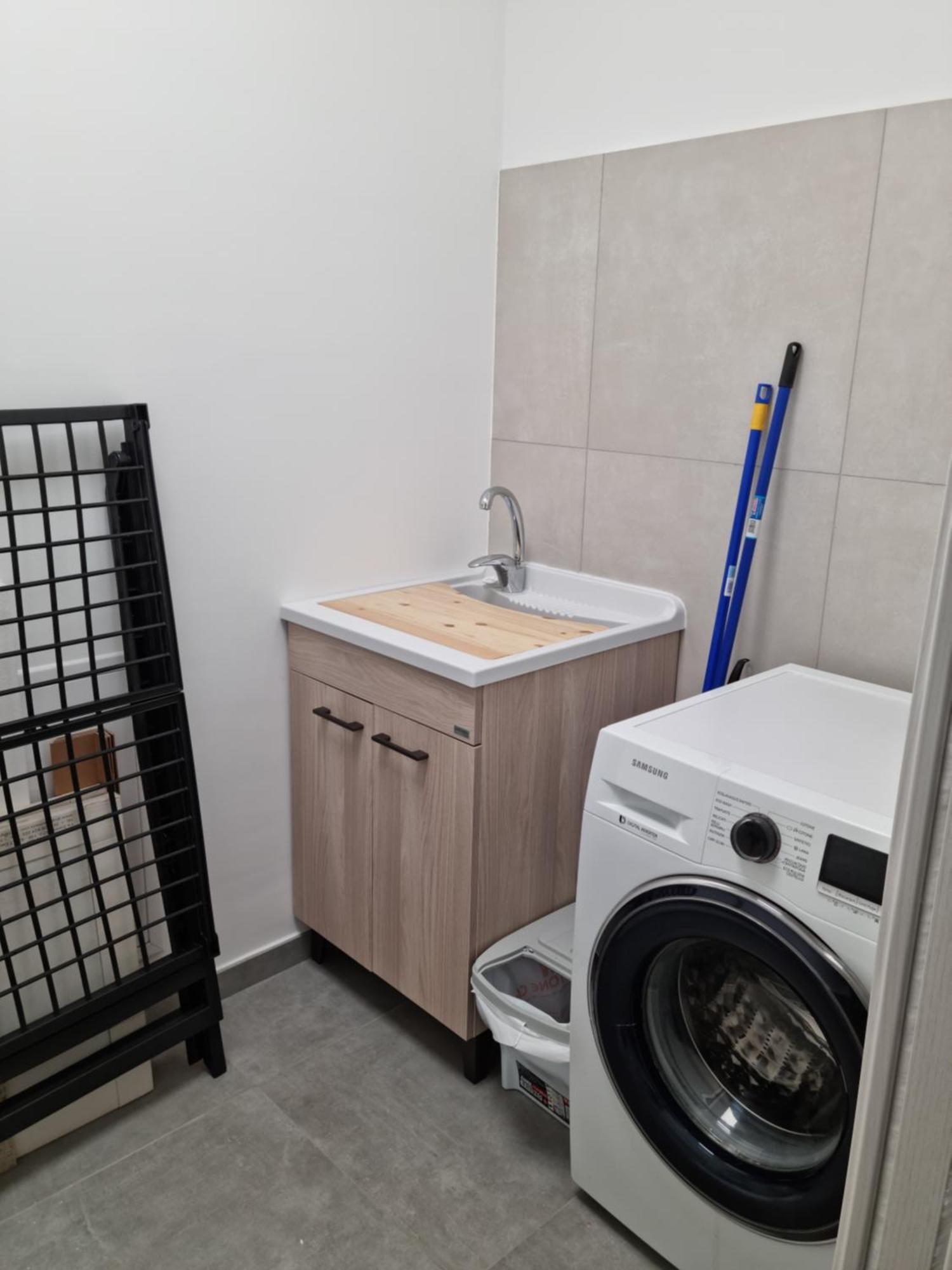 Kd Apartment, Accogliente, Moderno E Spazioso. Кастел ди Сангро Екстериор снимка